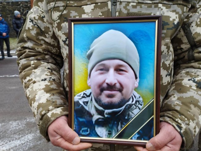 На Волині попрощалися з 45-річним Героєм Сергієм Вейною. ФОТО