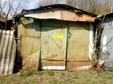 У Луцьку демонтували незаконні конструкції. ФОТО