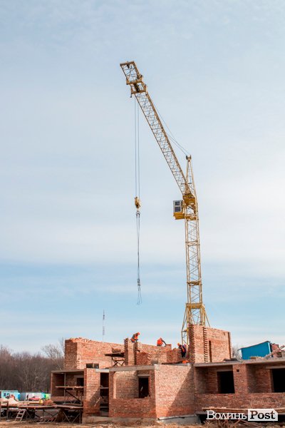 Ростуть, мов на дріжджах: як у ЖК «Caramel Residence» будують «карамельні» багатоповерхівки. ФОТО*