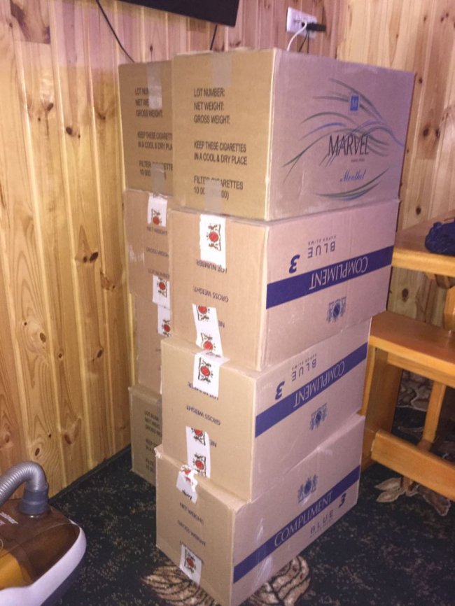 «Акциз-2018»: на Волині викрили сховок з 34 тисячами пачок цигарок. ФОТО