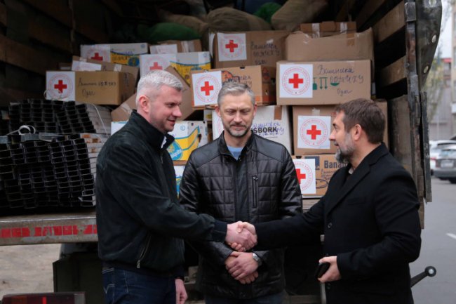 Волиняни передали на Луганщину гуманітарну допомогу для постраждалих від пожеж. ФОТО