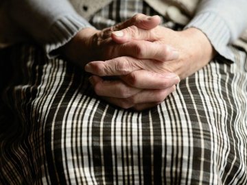 В Італії заробітчанка з України жорстоко побила пенсіонерку, за якою доглядала