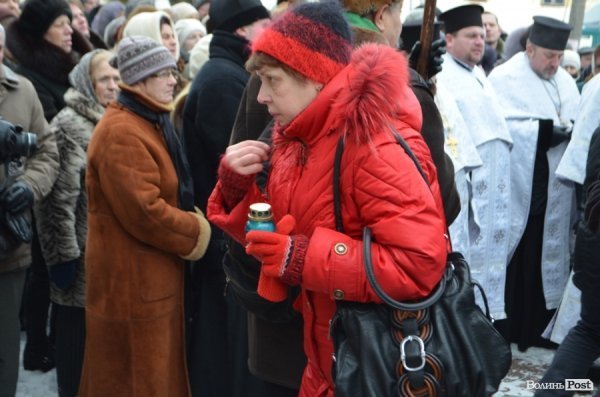 У Луцьку вшанували євромайданівців, убитих в Києві. ФОТО
