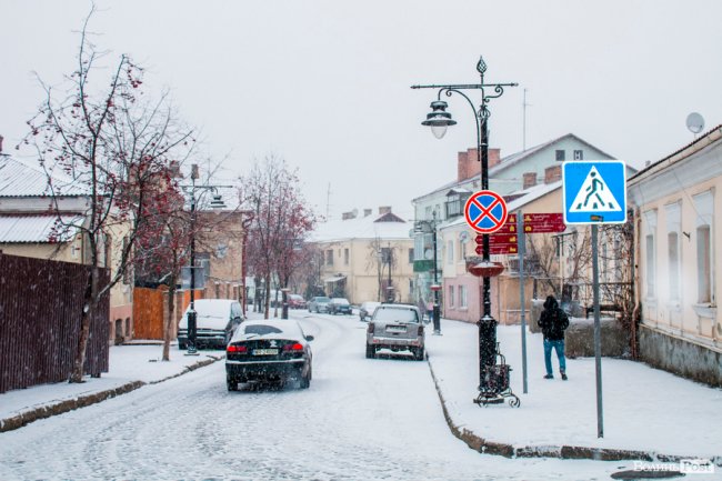 Засніжений Луцьк. ФОТОРЕПОРТАЖ