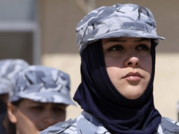 Як виглядають жінки-військові у різних країнах світу. ФОТО