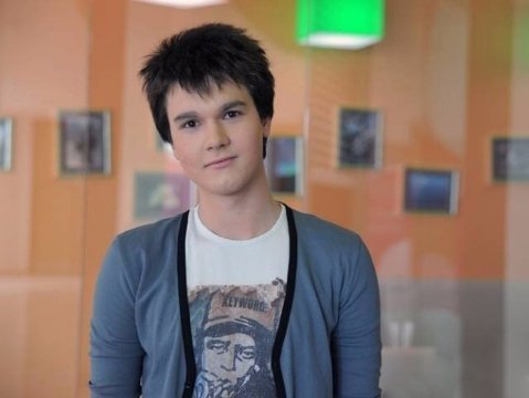 Борис Апрель змінив стать та поїхав до Росії. ФОТО