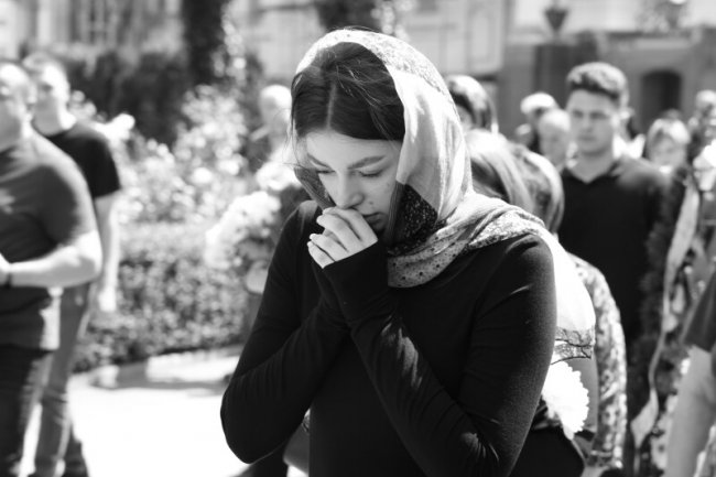 Лучани віддали останню шану полеглому на війні земляку