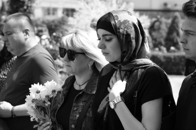 Лучани віддали останню шану полеглому на війні земляку