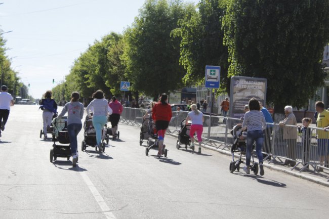 Як у Ковелі бігали мами з візочками. ФОТО