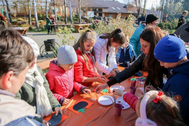 У Луцькому зоопарку відгуляли свято гарбуза: як це було. ФОТО