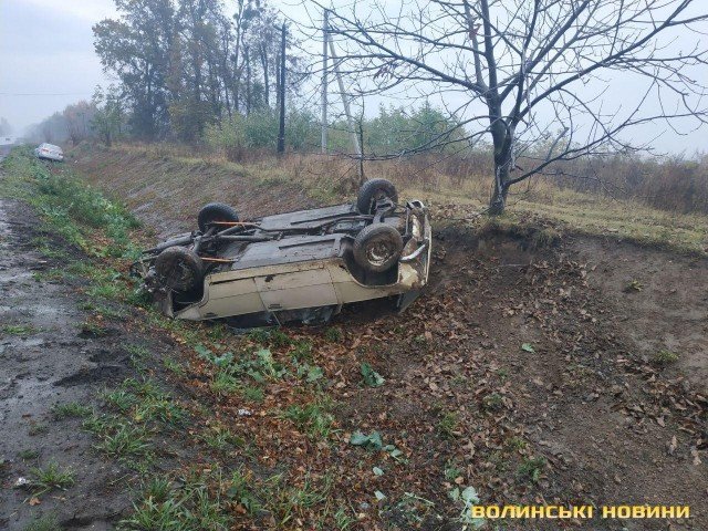 У селі поблизу Луцька зіткнулися дві автівки. ФОТО