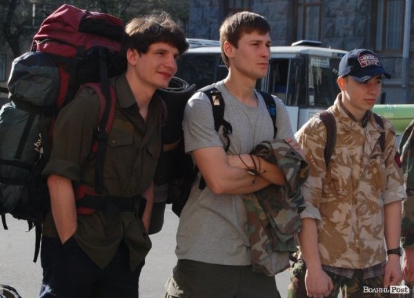 До волинського лісу відправили 130 камуфльованих молодиків