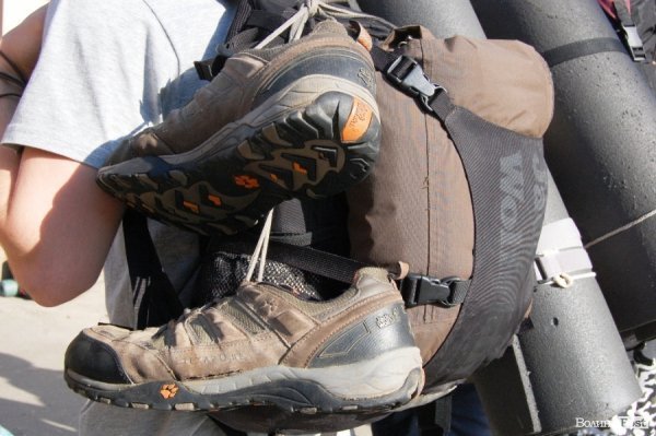 До волинського лісу відправили 130 камуфльованих молодиків