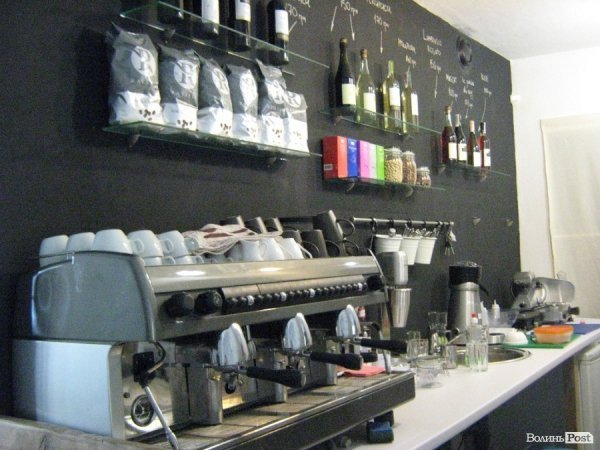 Відкрилася нова галерея у центрі Луцька