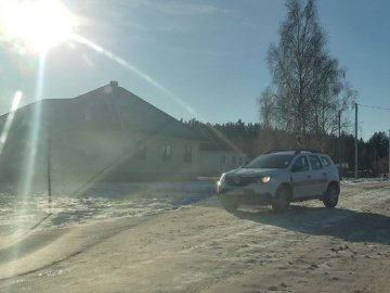 У волинське село, куди не ходить автобус, приїхала мобільна бригада вакцинувати населення. ВІДЕО