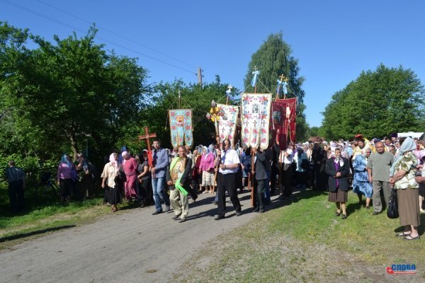 Сотні прочан з'їхалися на Волинь до чудотворної ікони. ФОТО. ВІДЕО