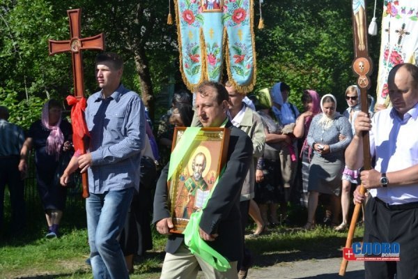 Сотні прочан з'їхалися на Волинь до чудотворної ікони. ФОТО. ВІДЕО