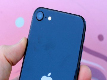 Компания MacInCase – защитные стекла и другие товары для іPhone*