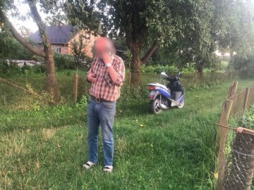 На Волині 63-річний п'яний скутерист намагався відкупитись від поліції