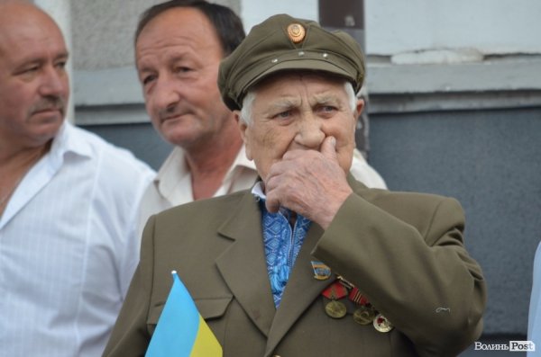 Іноземні делегати прибули на підняття прапора України у Луцьку. ФОТО