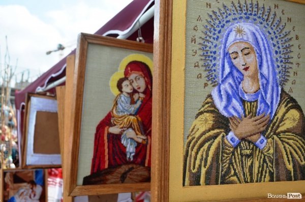 У центрі Луцька - фестиваль творчості дітей. ФОТО