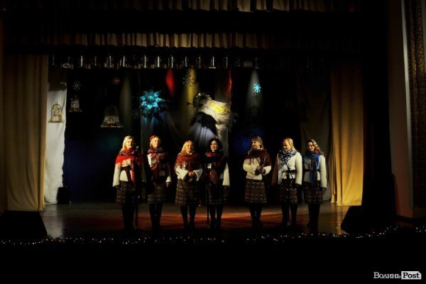 Різдвяний концерт у Луцьку: вальс, вірш і віншування