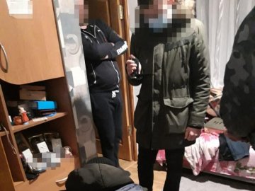 Судитимуть 25-річного хлопця з Волині, який залучав дівчат до проституції 