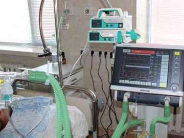 Майже три десятки хворих на коронавірус волинян не можуть самостійно дихати