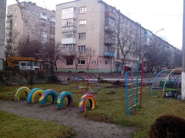 У Луцьку «Toyota» влетіла в дитсадок. ФОТО