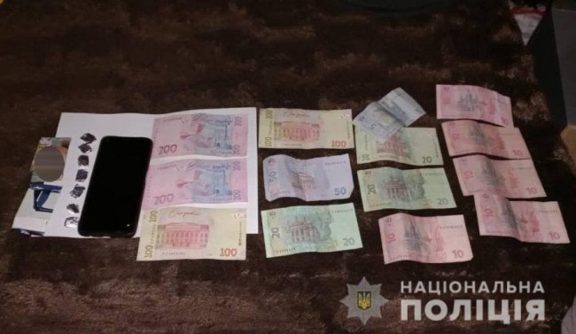 Сімейний бізнес: у волинського подружжя вилучили наркотиків на 20 тисяч. ФОТО