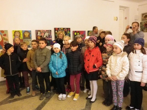 У Луцьку - виставка десятирічної художниці. ФОТО