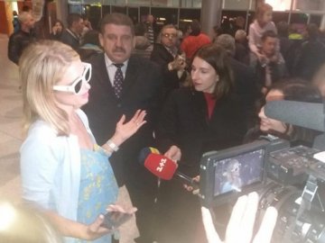 До Львова прилетіла Періс Хілтон