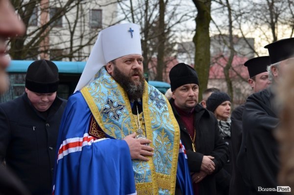 Герої не вмирають: піша хода Луцьком. ФОТО