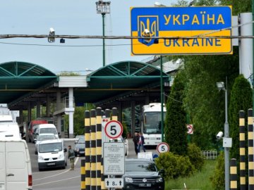 Польські перевізники можуть перекрити кордон з Україною до кінця року