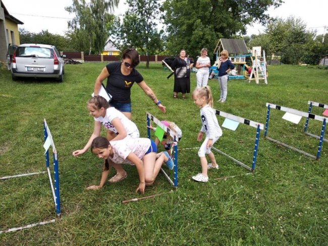 У волинському селі поліцейські влаштували свято для малят