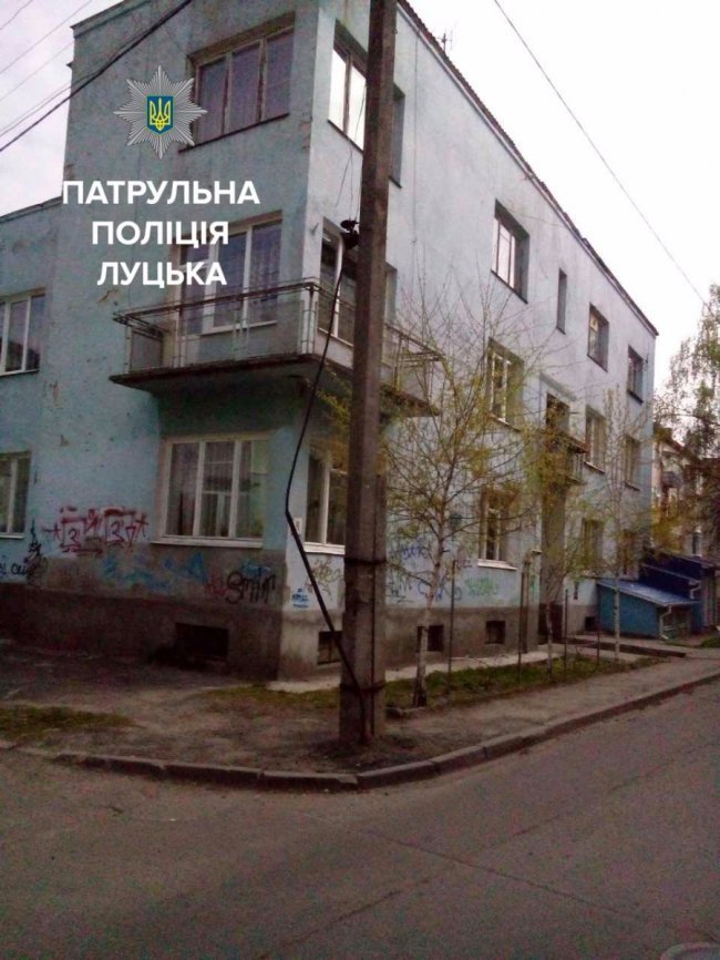 У Луцьку ЗІЛ обірвав електропровід