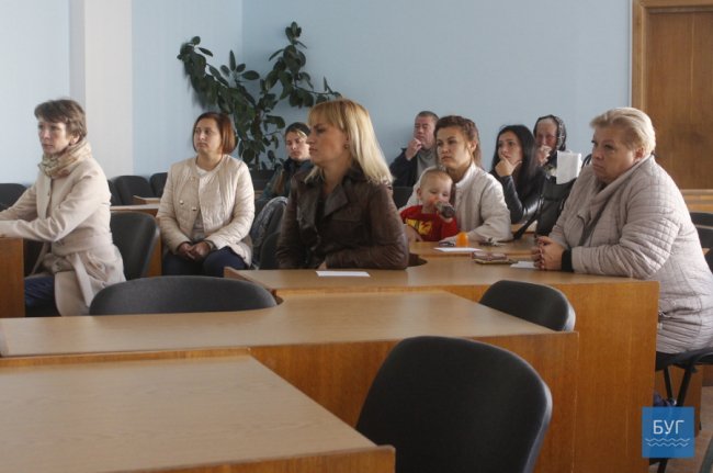 У Володимирі-Волинському вдовам бійців АТО вручили допомогу