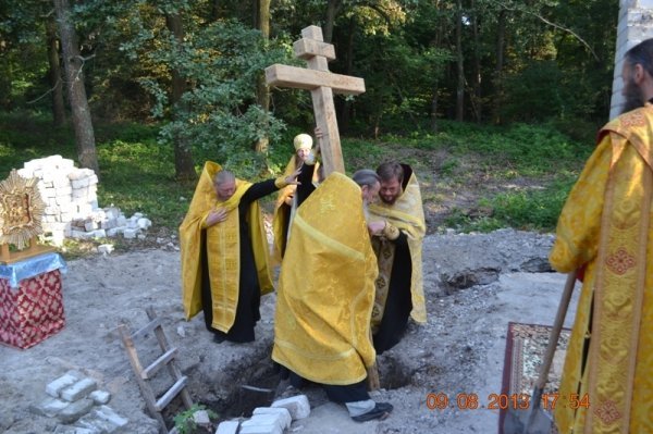 На Волині заклали першу цеглину «міліцейського» храму. ФОТО