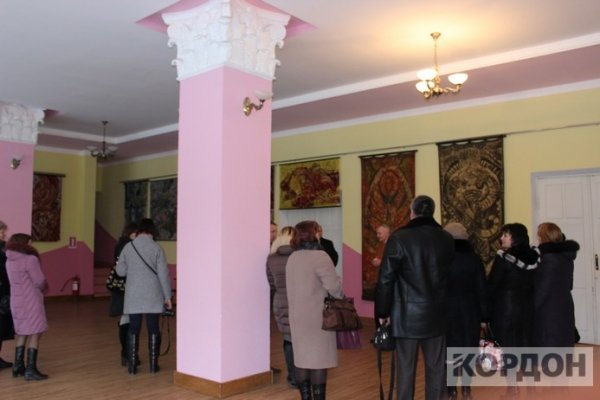 На Волині відкрили унікальну виставку картин із воску