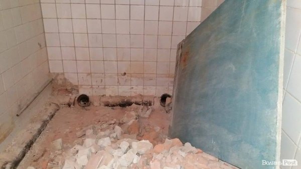 Чи змінилася ситуація в луцьких шкільних вбиральнях. ФОТО