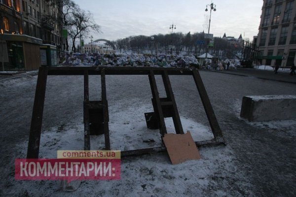 Світанок: барикади у Києві. ФОТО