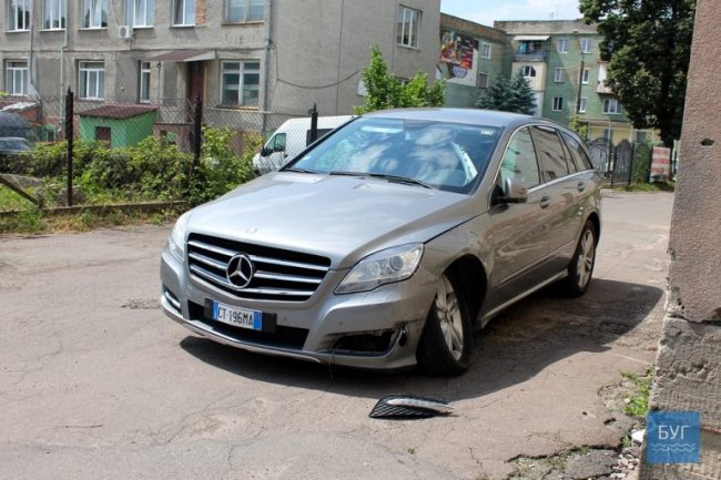 Аварія в Нововолинську: водій втік з місця події