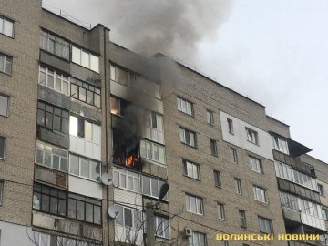 У Луцьку в багатоповерхівці – пожежа. ФОТО. ВІДЕО