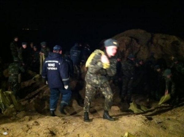 Під Києвом  прорвало дамбу. ФОТО. ВІДЕО