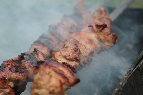 ТОП-5 способів, як смачно замаринувати шашлик