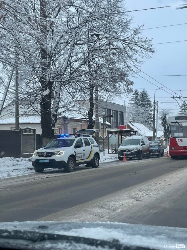 У Луцьку – ДТП: зіштовхнулись два автомобілі. ФОТО