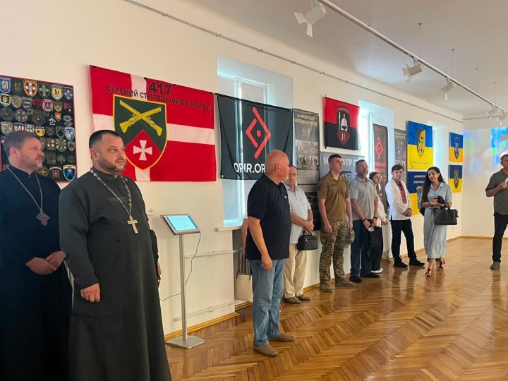 На Волині відбулося відкриття виставки під назвою “Віра. Незалежність. Стяг”: що в експозиції