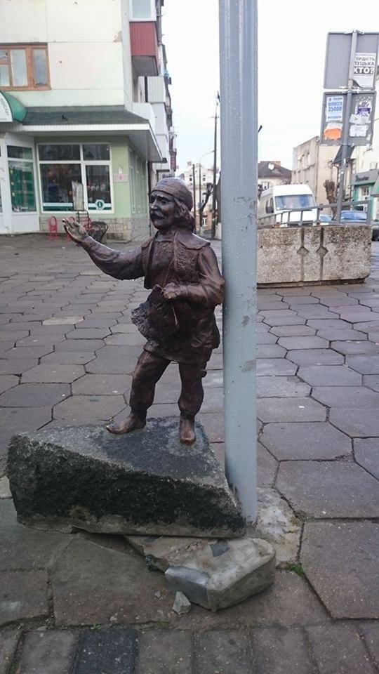 У Луцьку намагались викрасти кликуна. ФОТО