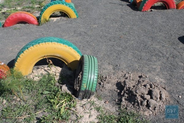 Народний депутат захотів «скрутити» голови вандалам. ФОТО