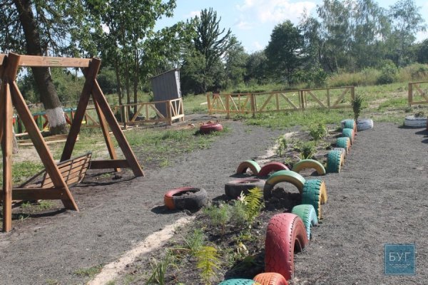 Народний депутат захотів «скрутити» голови вандалам. ФОТО